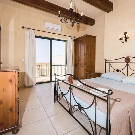 4 Bedroom With Private Pool & Views Prázdninový dům *