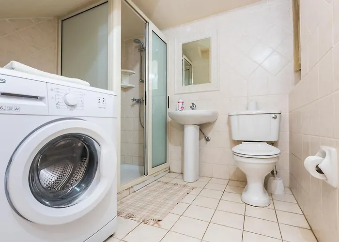 4 Bedroom With Private Pool & Views Dom wakacyjny Nadur